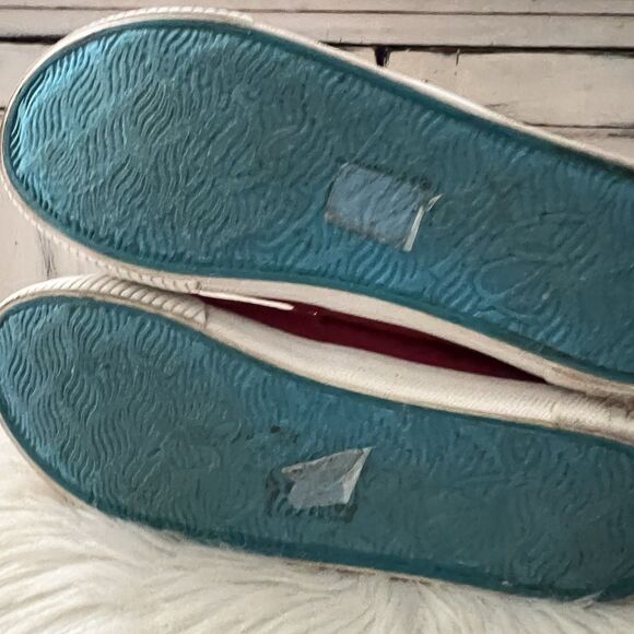 Blowfish Malibu Red Canvas Fruit Sneakers Slip on Boho Comfort - Womens Size 8 - Picture 6 of 8